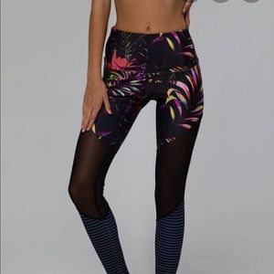 Excellent condition Onzie pants!